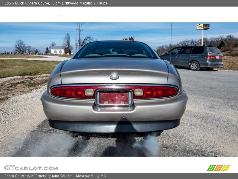 Light Driftwood Metallic / Taupe 1996 Buick Riviera Coupe