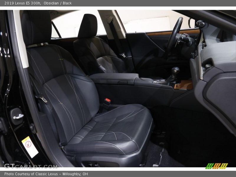 Obsidian / Black 2019 Lexus ES 300h