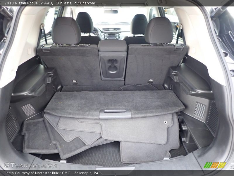Gun Metallic / Charcoal 2018 Nissan Rogue SV AWD