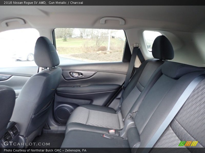 Gun Metallic / Charcoal 2018 Nissan Rogue SV AWD