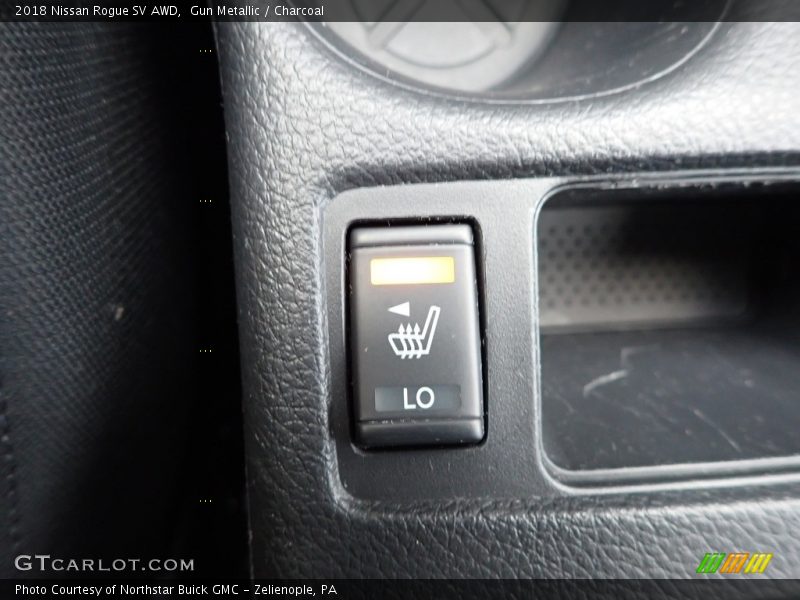 Gun Metallic / Charcoal 2018 Nissan Rogue SV AWD