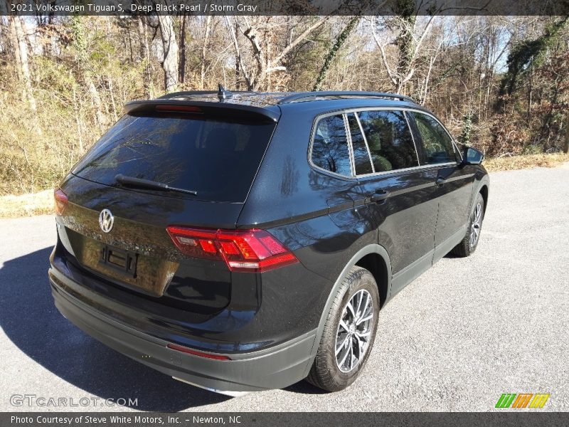 Deep Black Pearl / Storm Gray 2021 Volkswagen Tiguan S