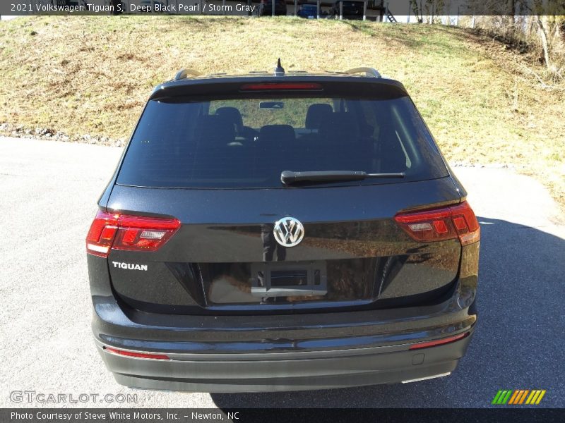 Deep Black Pearl / Storm Gray 2021 Volkswagen Tiguan S