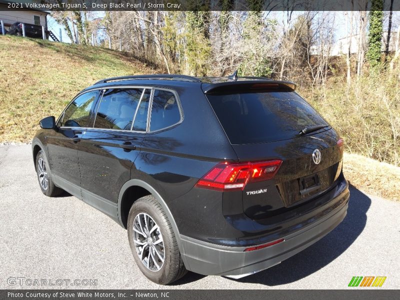Deep Black Pearl / Storm Gray 2021 Volkswagen Tiguan S