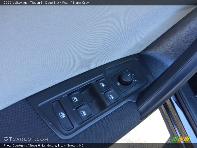 Deep Black Pearl / Storm Gray 2021 Volkswagen Tiguan S