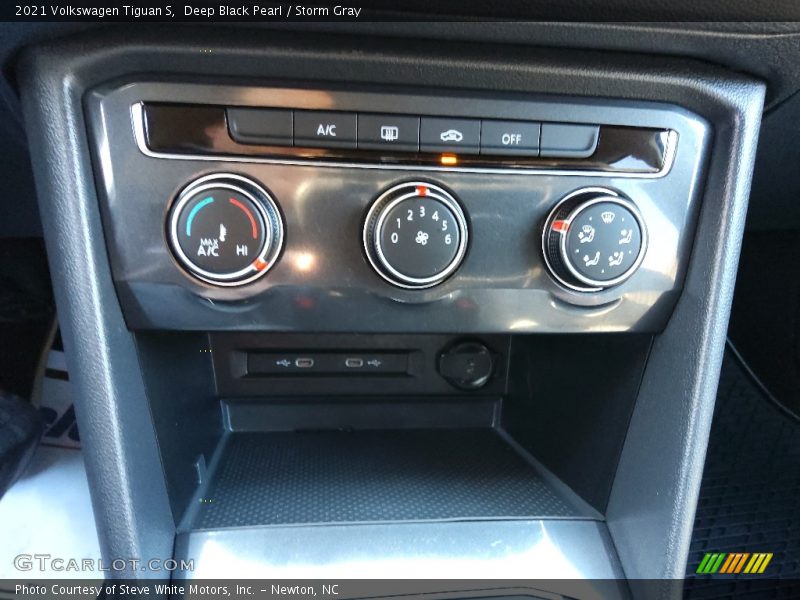 Deep Black Pearl / Storm Gray 2021 Volkswagen Tiguan S