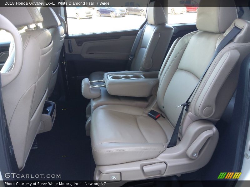White Diamond Pearl / Beige 2018 Honda Odyssey EX-L