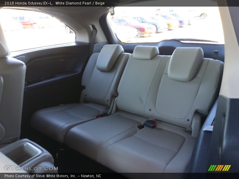 White Diamond Pearl / Beige 2018 Honda Odyssey EX-L