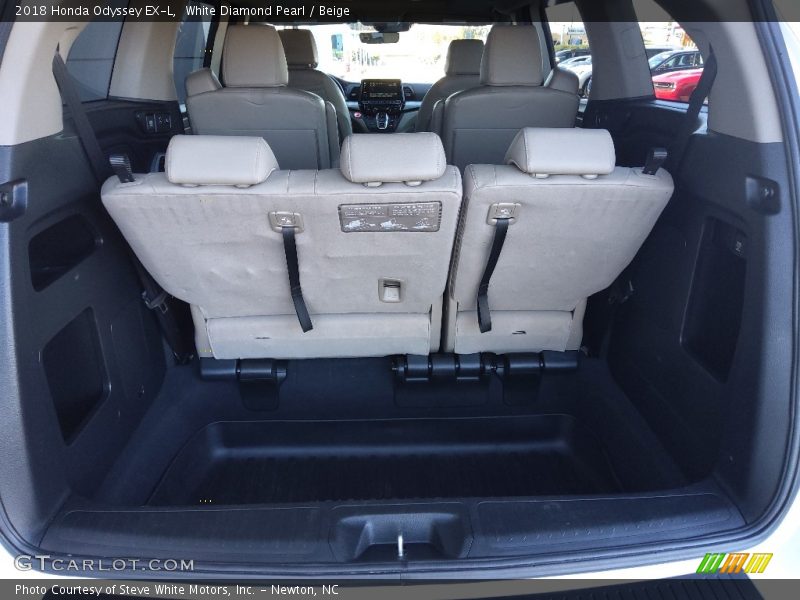 White Diamond Pearl / Beige 2018 Honda Odyssey EX-L