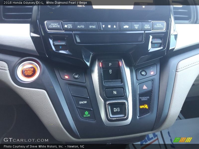 White Diamond Pearl / Beige 2018 Honda Odyssey EX-L