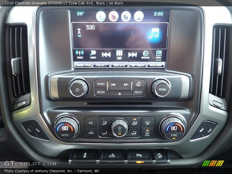 Controls of 2016 Silverado 2500HD LT Crew Cab 4x4