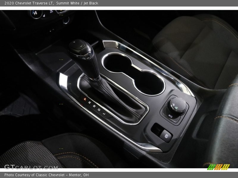 Summit White / Jet Black 2020 Chevrolet Traverse LT
