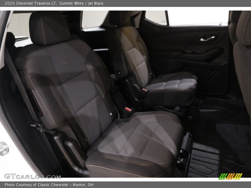 Summit White / Jet Black 2020 Chevrolet Traverse LT