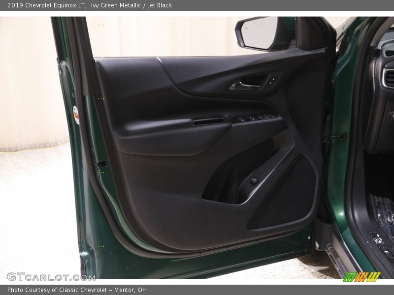 Ivy Green Metallic / Jet Black 2019 Chevrolet Equinox LT