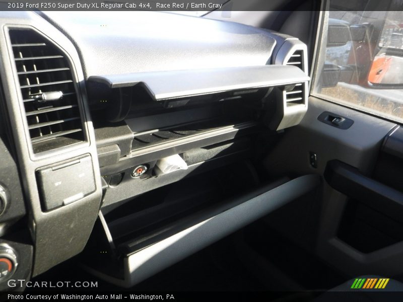 Race Red / Earth Gray 2019 Ford F250 Super Duty XL Regular Cab 4x4