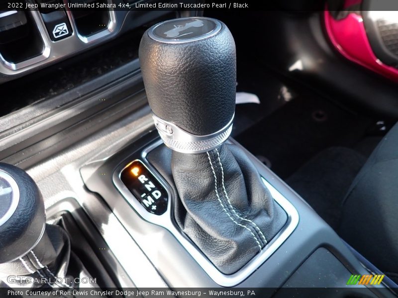  2022 Wrangler Unlimited Sahara 4x4 8 Speed Automatic Shifter