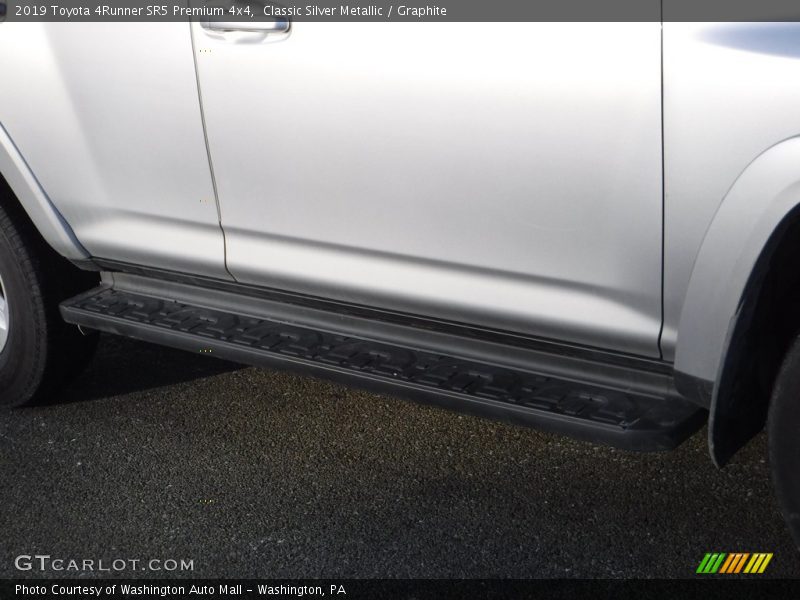 Classic Silver Metallic / Graphite 2019 Toyota 4Runner SR5 Premium 4x4