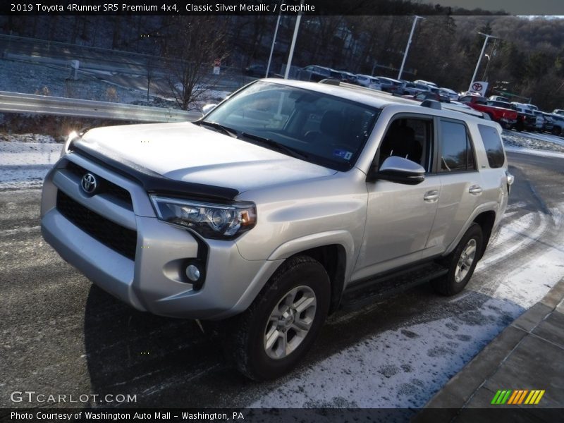 Classic Silver Metallic / Graphite 2019 Toyota 4Runner SR5 Premium 4x4