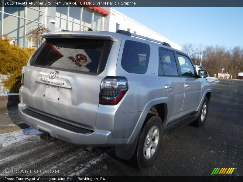 Classic Silver Metallic / Graphite 2019 Toyota 4Runner SR5 Premium 4x4