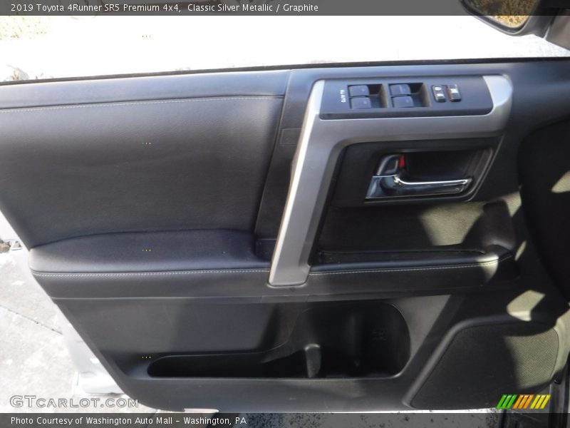 Classic Silver Metallic / Graphite 2019 Toyota 4Runner SR5 Premium 4x4