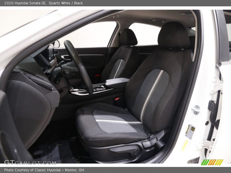 Quartz White / Black 2020 Hyundai Sonata SE