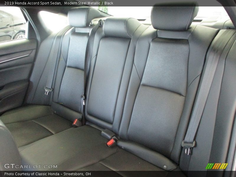 Modern Steel Metallic / Black 2019 Honda Accord Sport Sedan
