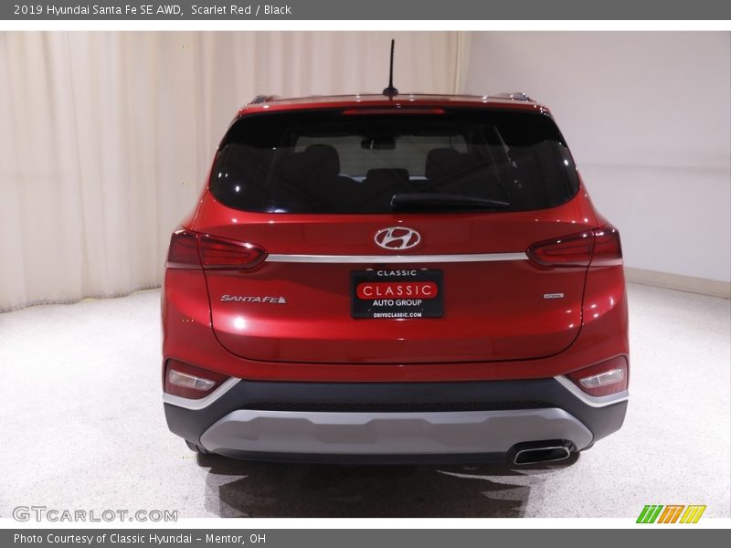 Scarlet Red / Black 2019 Hyundai Santa Fe SE AWD