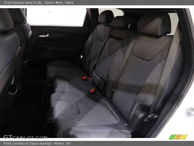 Quartz White / Black 2019 Hyundai Santa Fe SEL