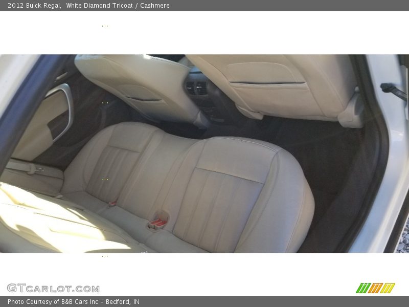 White Diamond Tricoat / Cashmere 2012 Buick Regal