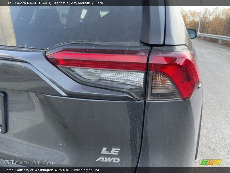  2022 RAV4 LE AWD Logo
