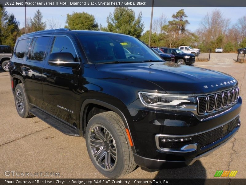 Front 3/4 View of 2022 Wagoneer Series III 4x4