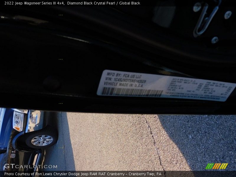 Diamond Black Crystal Pearl / Global Black 2022 Jeep Wagoneer Series III 4x4