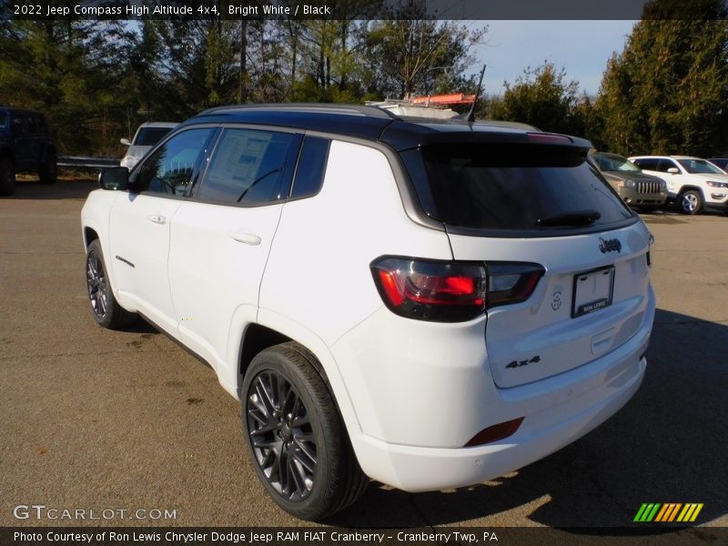 Bright White / Black 2022 Jeep Compass High Altitude 4x4