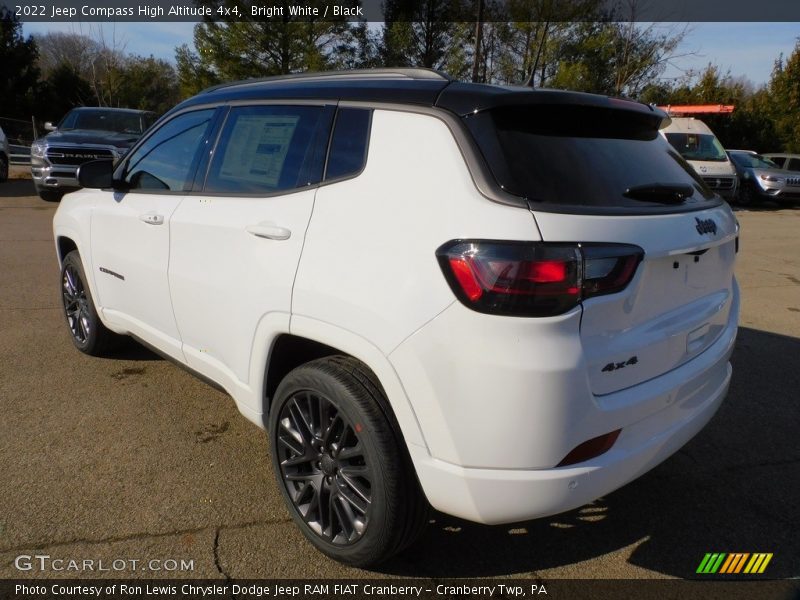Bright White / Black 2022 Jeep Compass High Altitude 4x4