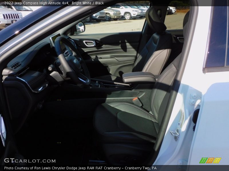 Bright White / Black 2022 Jeep Compass High Altitude 4x4
