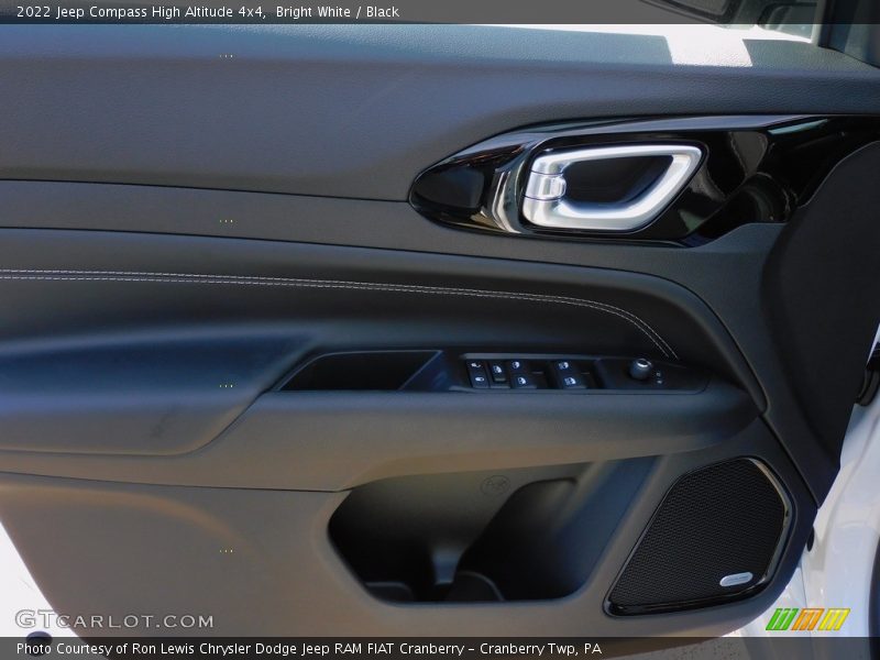 Bright White / Black 2022 Jeep Compass High Altitude 4x4