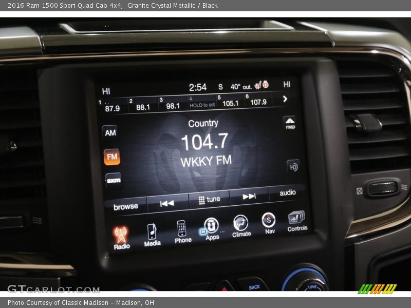 Audio System of 2016 1500 Sport Quad Cab 4x4