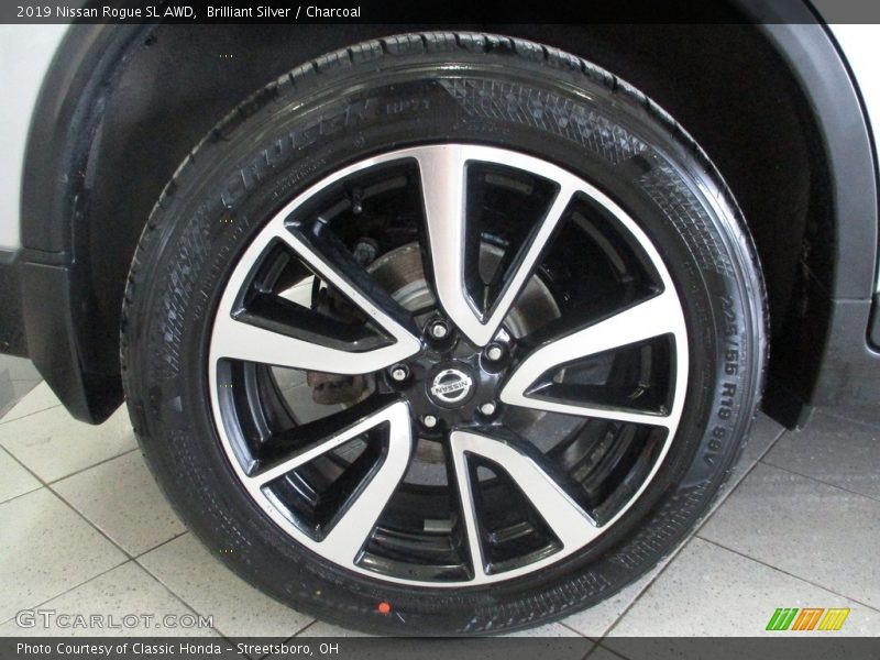 Brilliant Silver / Charcoal 2019 Nissan Rogue SL AWD