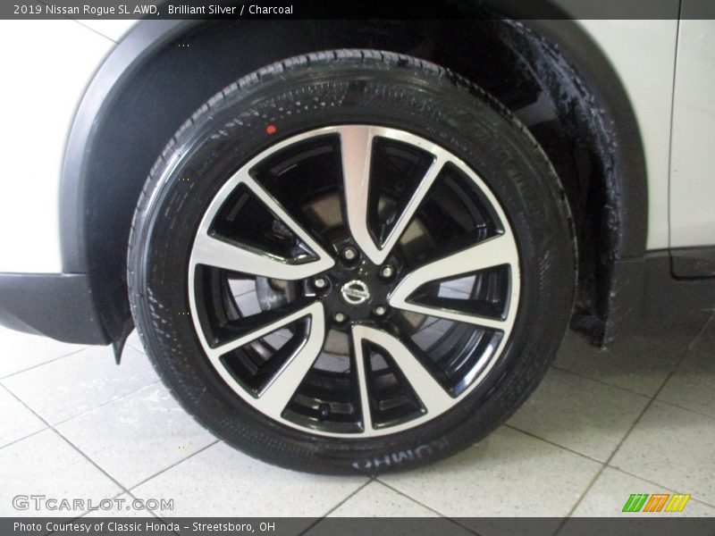 Brilliant Silver / Charcoal 2019 Nissan Rogue SL AWD