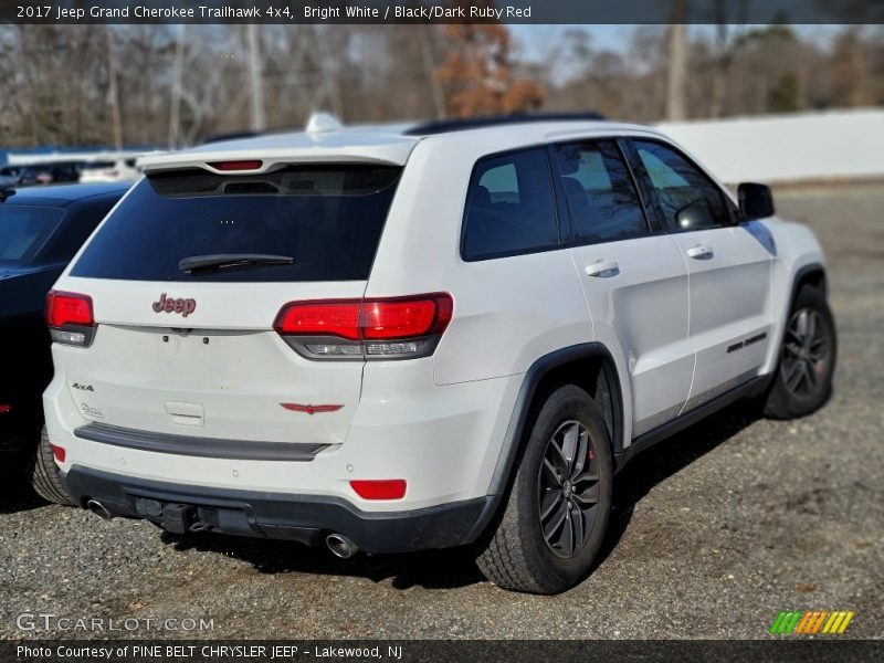 Bright White / Black/Dark Ruby Red 2017 Jeep Grand Cherokee Trailhawk 4x4