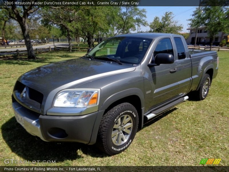 Front 3/4 View of 2006 Raider DuroCross Extended Cab 4x4