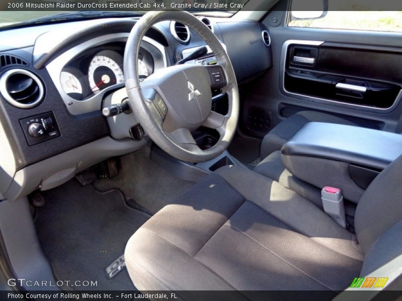 Front Seat of 2006 Raider DuroCross Extended Cab 4x4