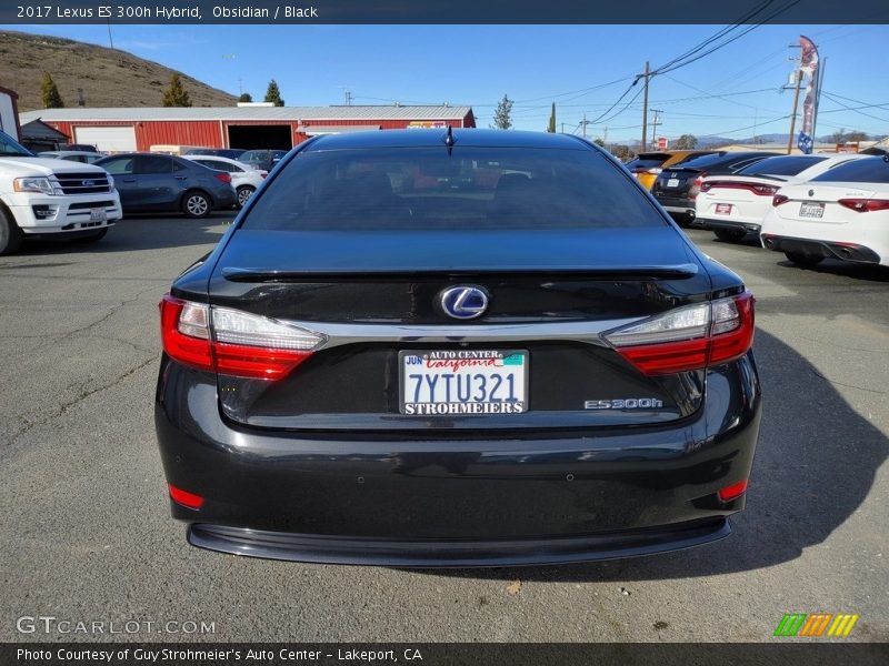 Obsidian / Black 2017 Lexus ES 300h Hybrid