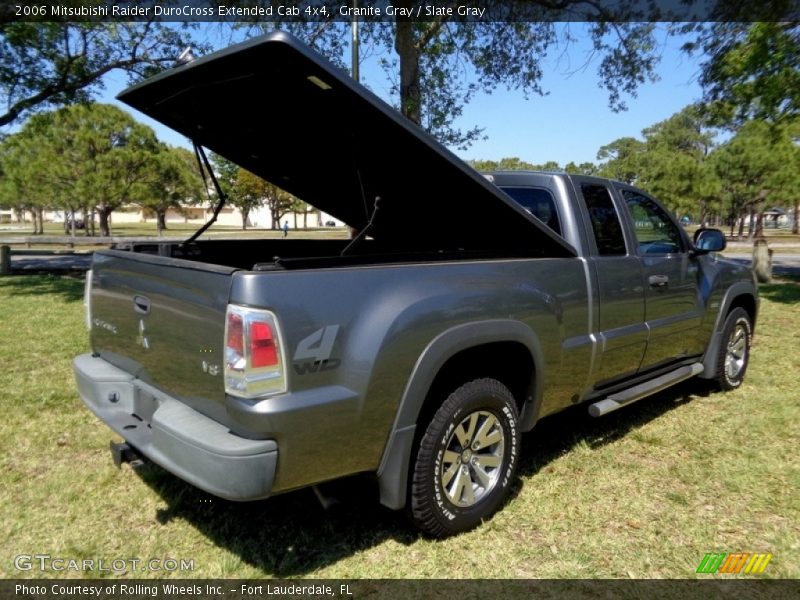Granite Gray / Slate Gray 2006 Mitsubishi Raider DuroCross Extended Cab 4x4