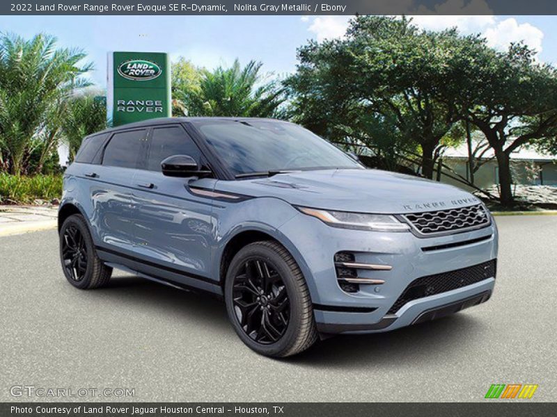 Front 3/4 View of 2022 Range Rover Evoque SE R-Dynamic
