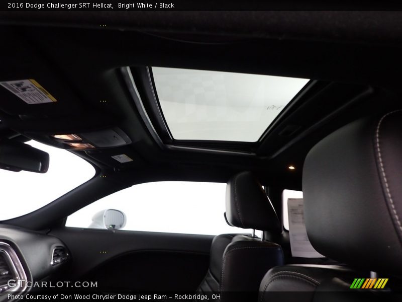Bright White / Black 2016 Dodge Challenger SRT Hellcat