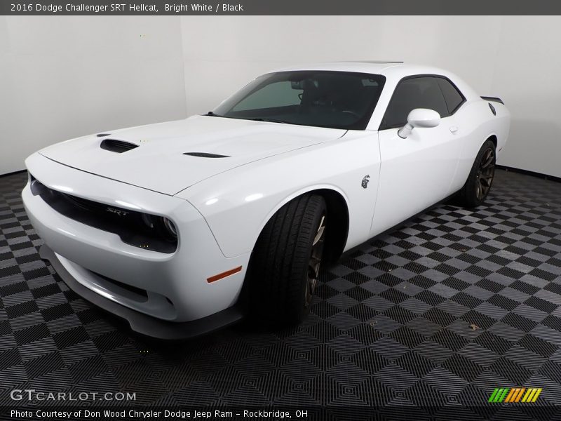 Bright White / Black 2016 Dodge Challenger SRT Hellcat