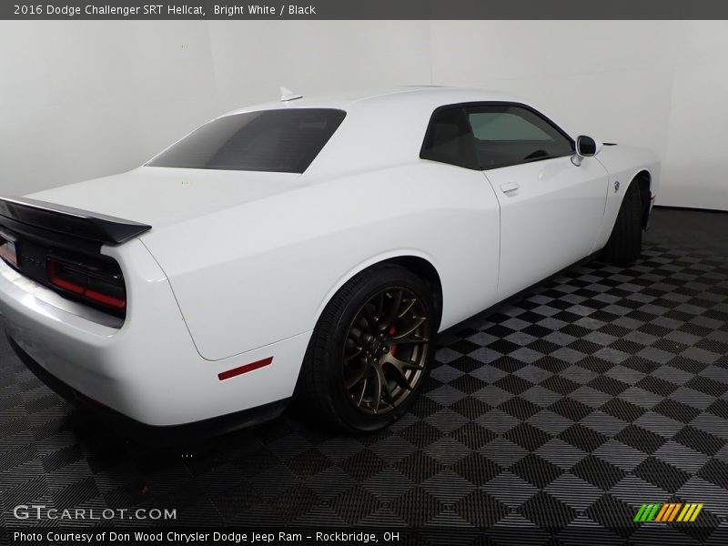 Bright White / Black 2016 Dodge Challenger SRT Hellcat