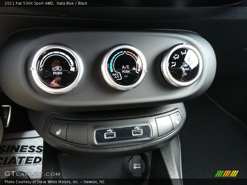 Controls of 2021 500X Sport AWD