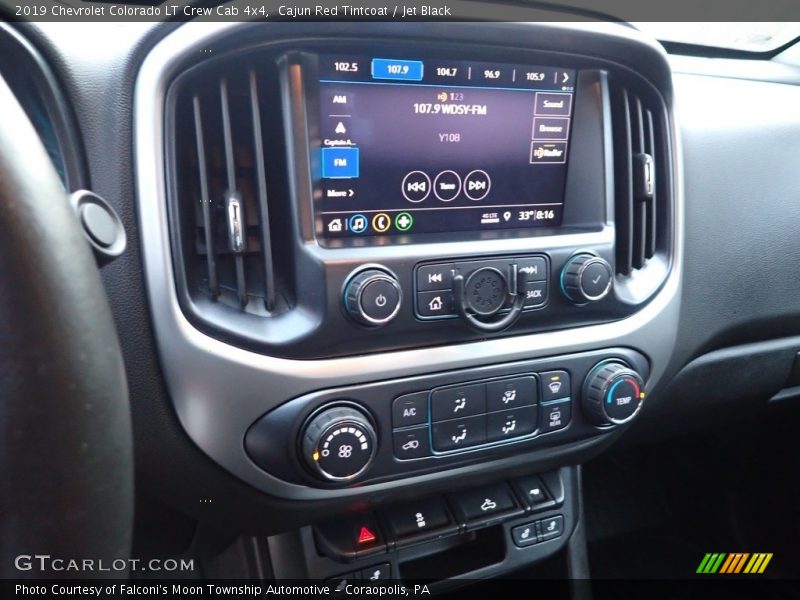 Controls of 2019 Colorado LT Crew Cab 4x4